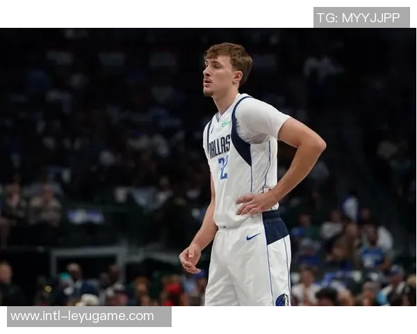 基德表示在全员健康前将继续使用以弗拉格担任控卫的阵容策略